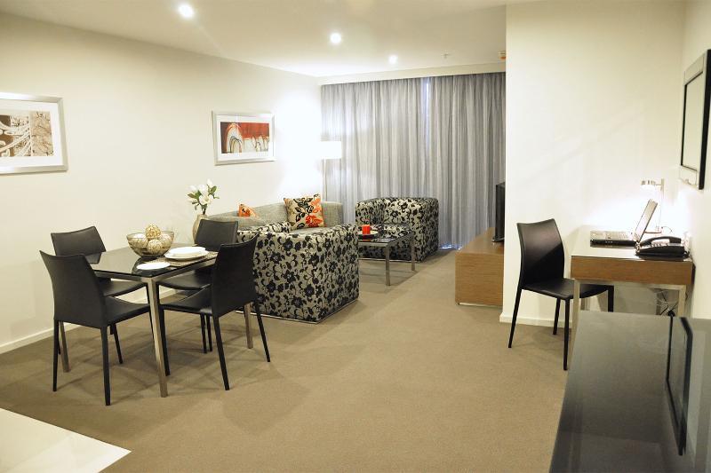 Adina Serviced Apartments Canberra Dickson Zewnętrze zdjęcie