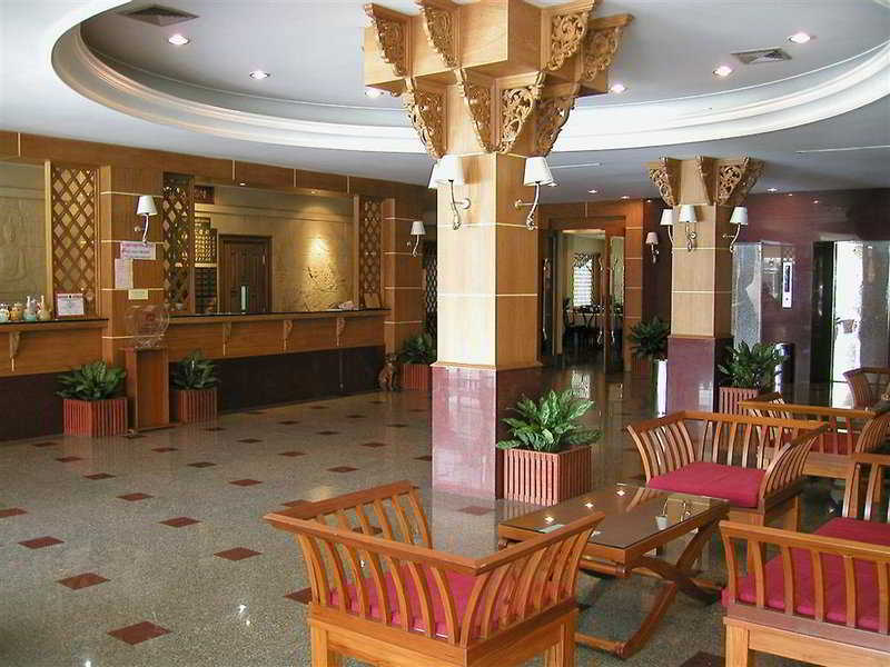 Dhevaraj Hotel Nan Zewnętrze zdjęcie