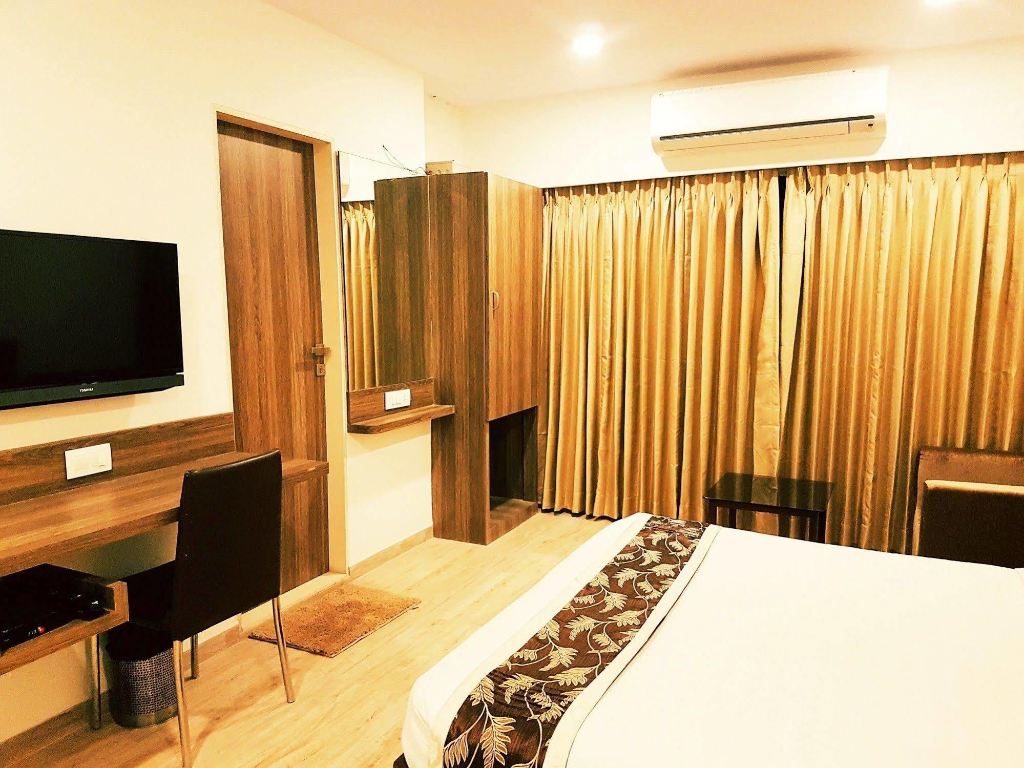 Hotel Atlantic Bombaj Zewnętrze zdjęcie