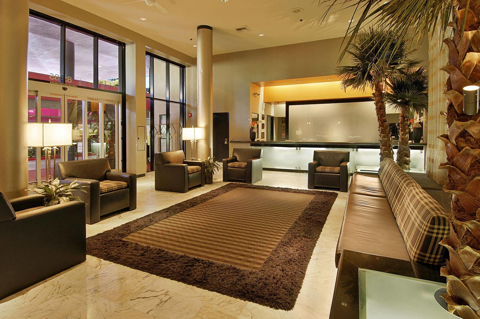 Ramada Plaza By Wyndham West Hollywood Hotel & Suites Los Angeles Zewnętrze zdjęcie