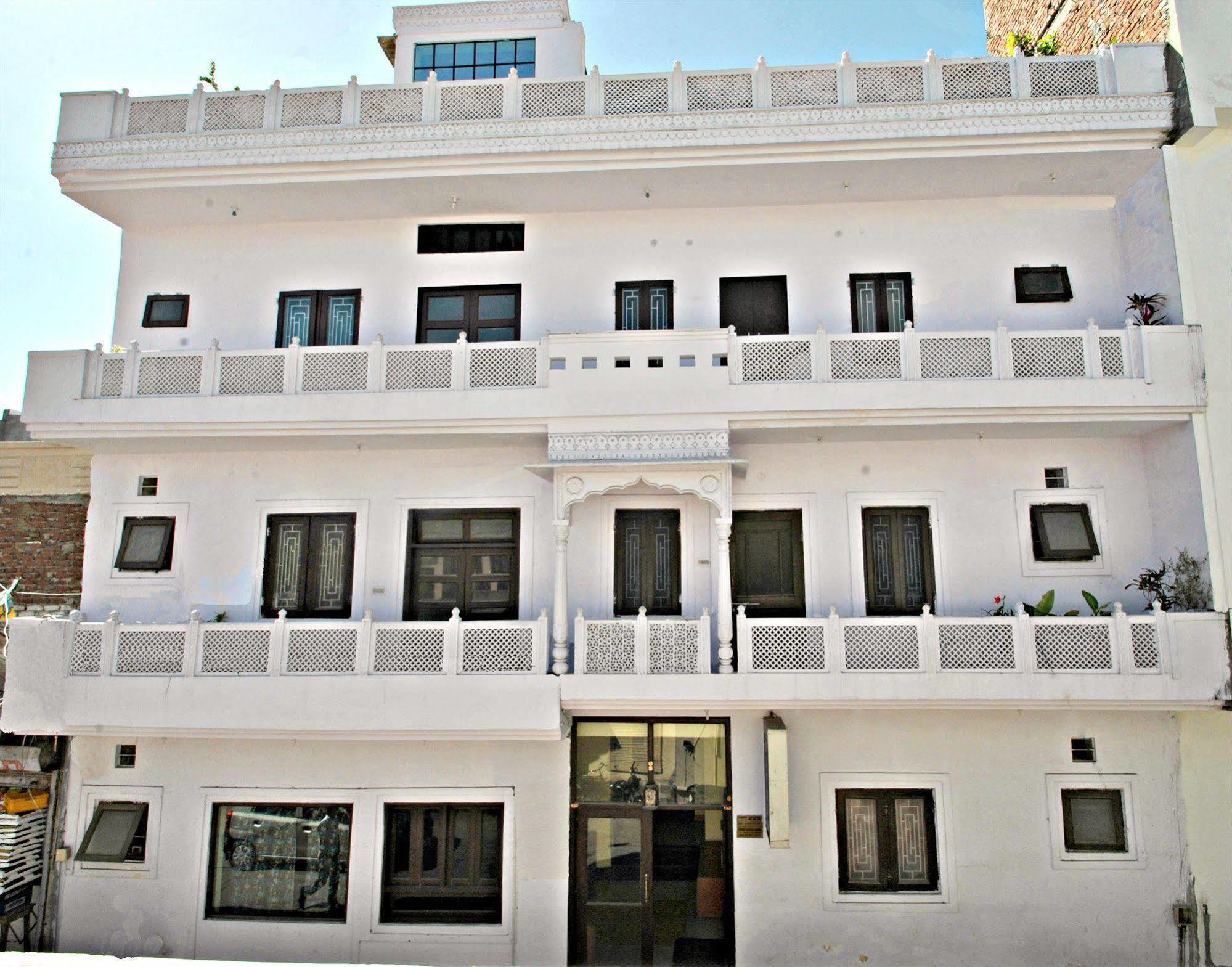 Satkar Hotel Dźajpur Zewnętrze zdjęcie