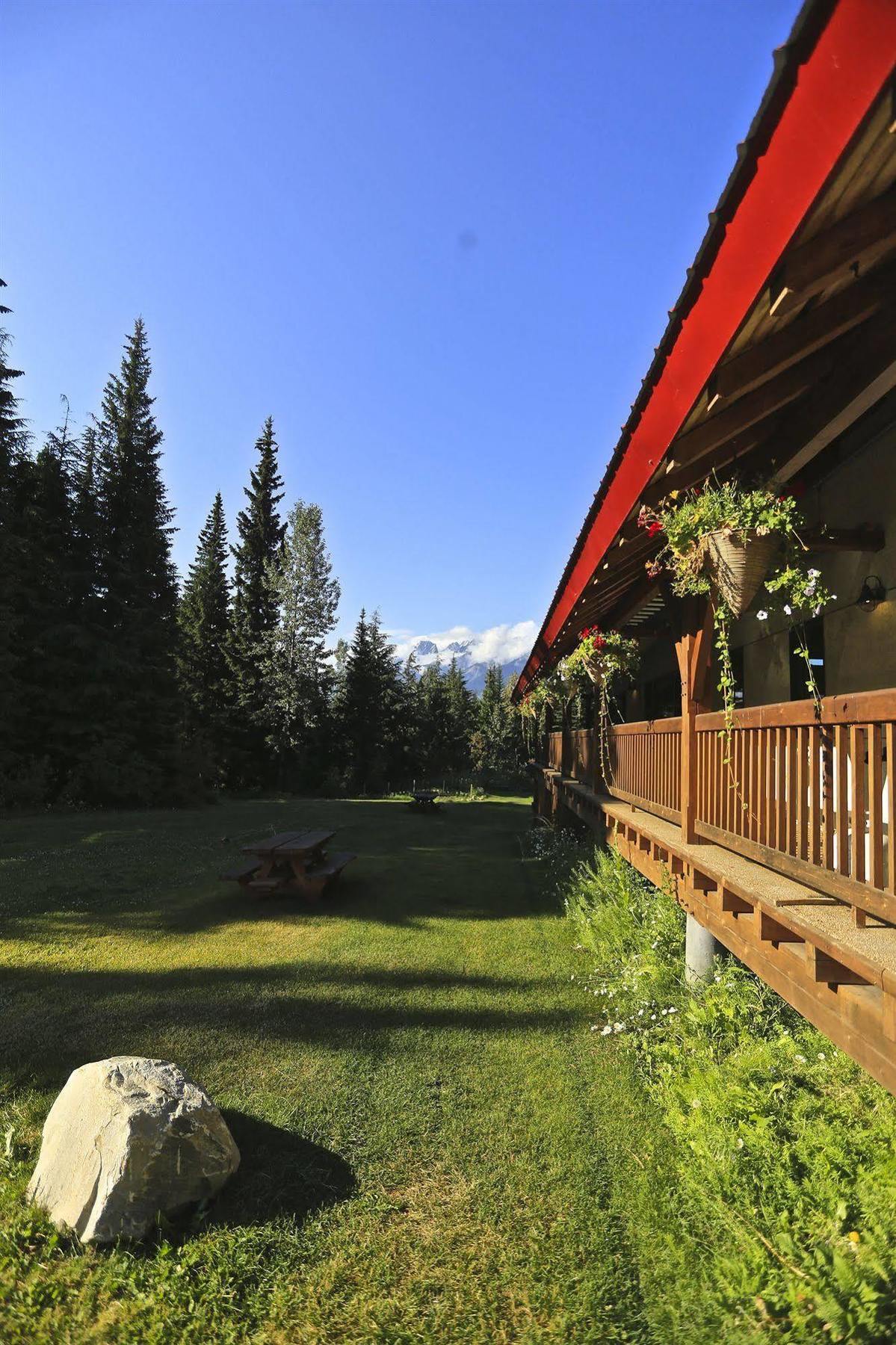 Heather Mountain Lodge Golden Zewnętrze zdjęcie