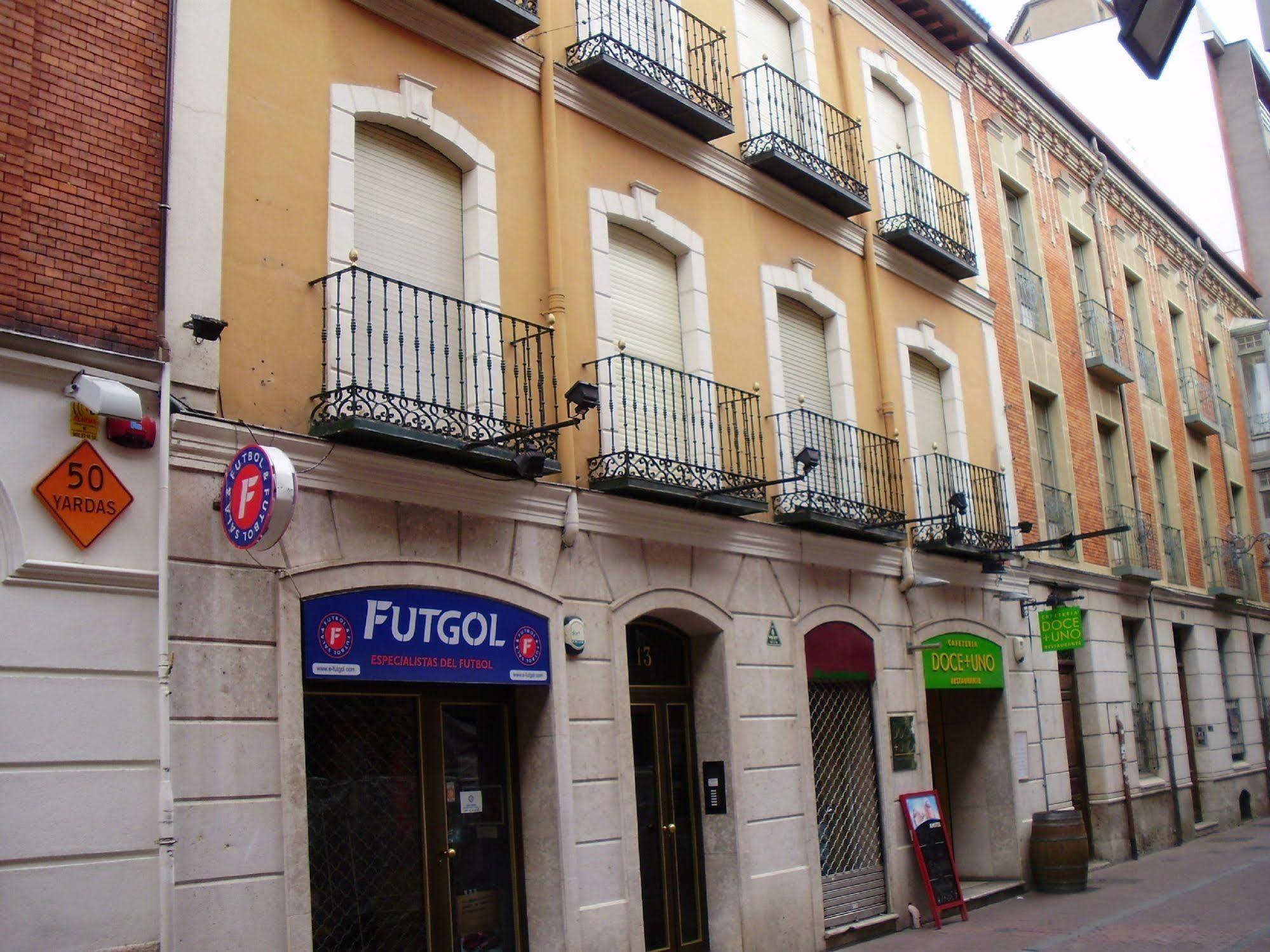 Apartamentos Boutique Catedral Valladolid Zewnętrze zdjęcie