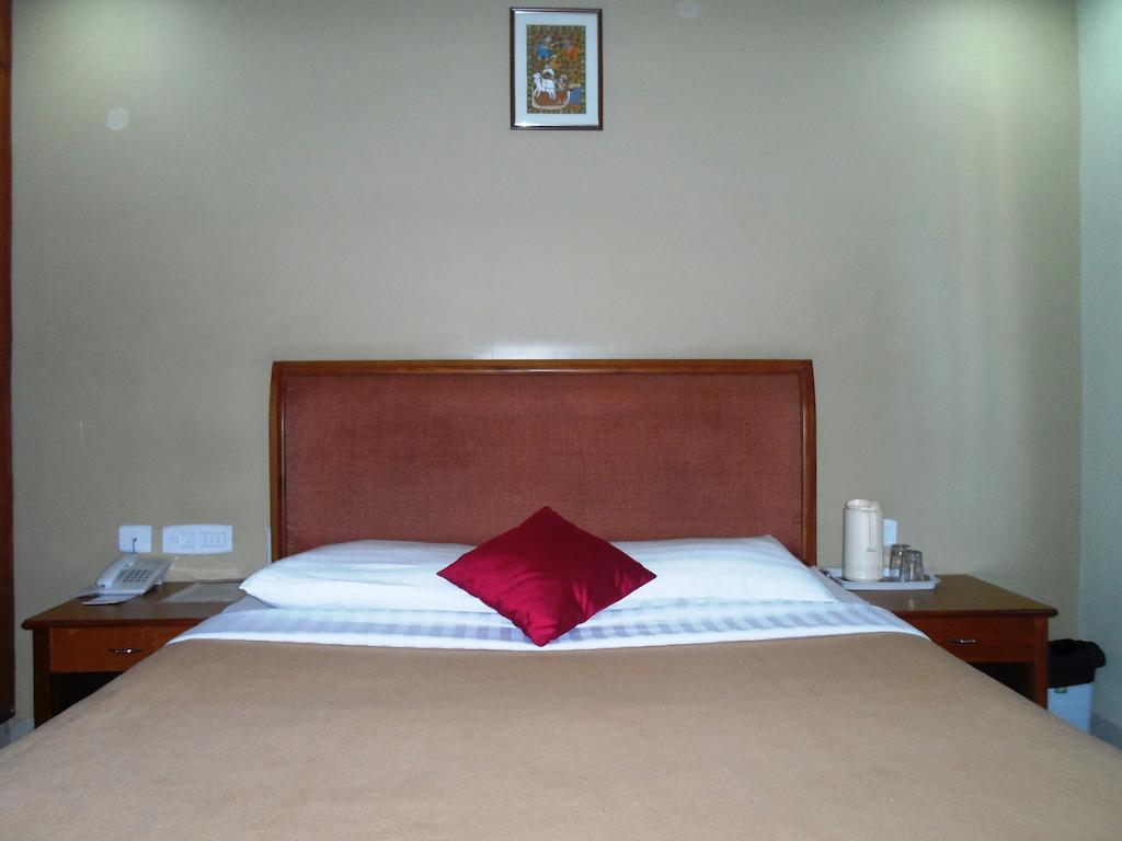 The Chakrie Residency Hotel Tirupati Zewnętrze zdjęcie