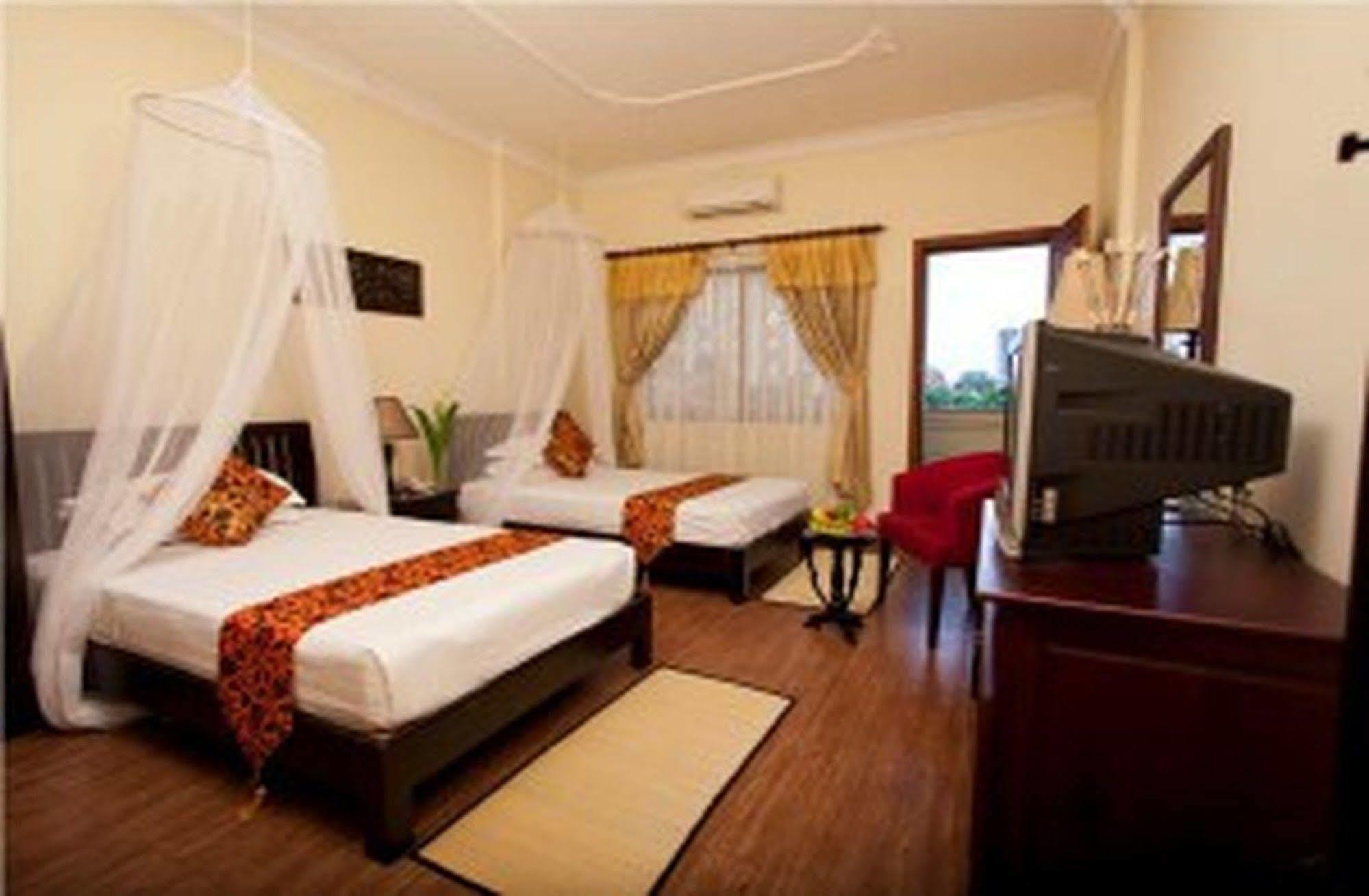 Royal Inn Phnom Penh Zewnętrze zdjęcie