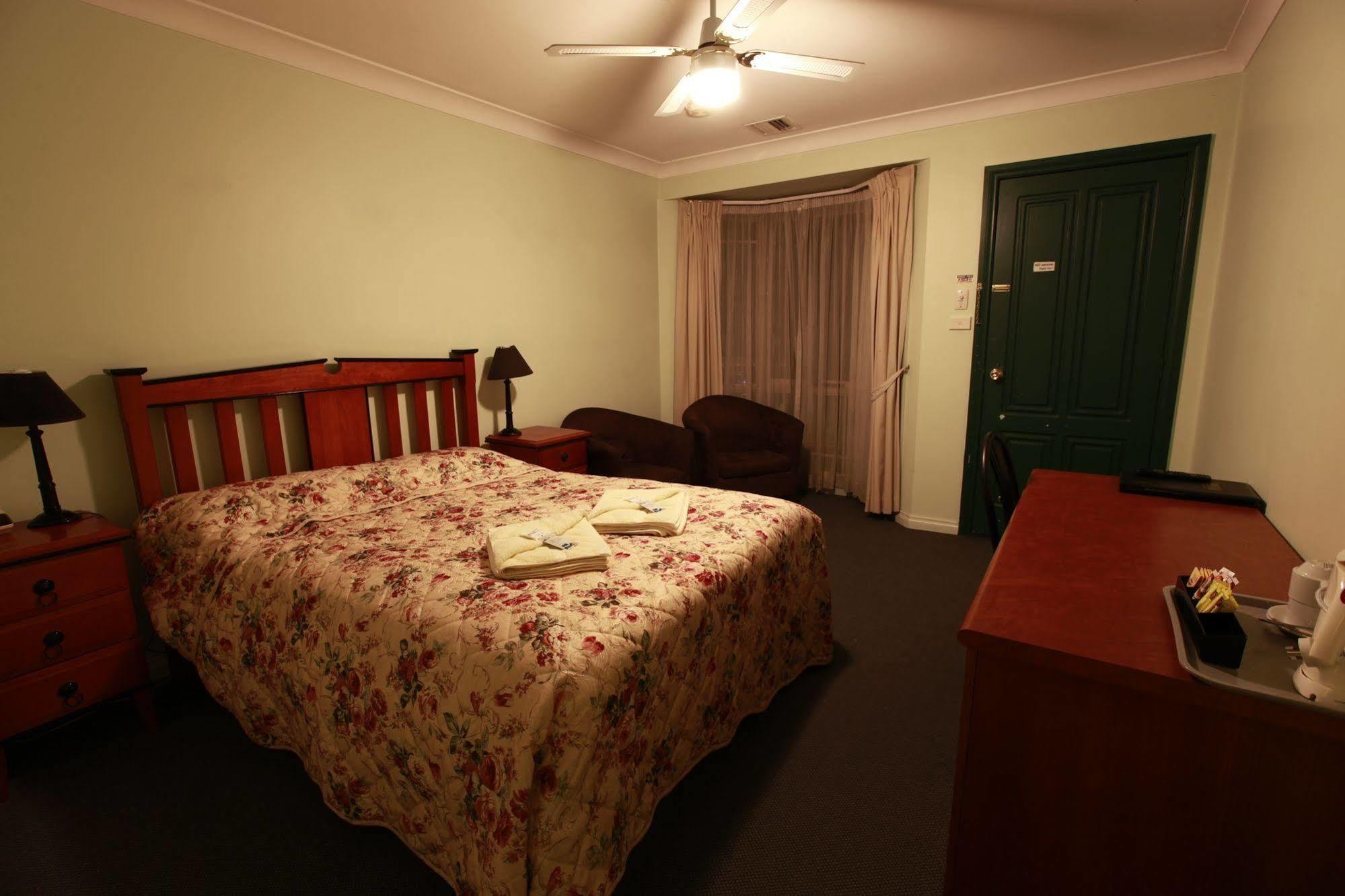 Miranda Lodge Canberra Zewnętrze zdjęcie