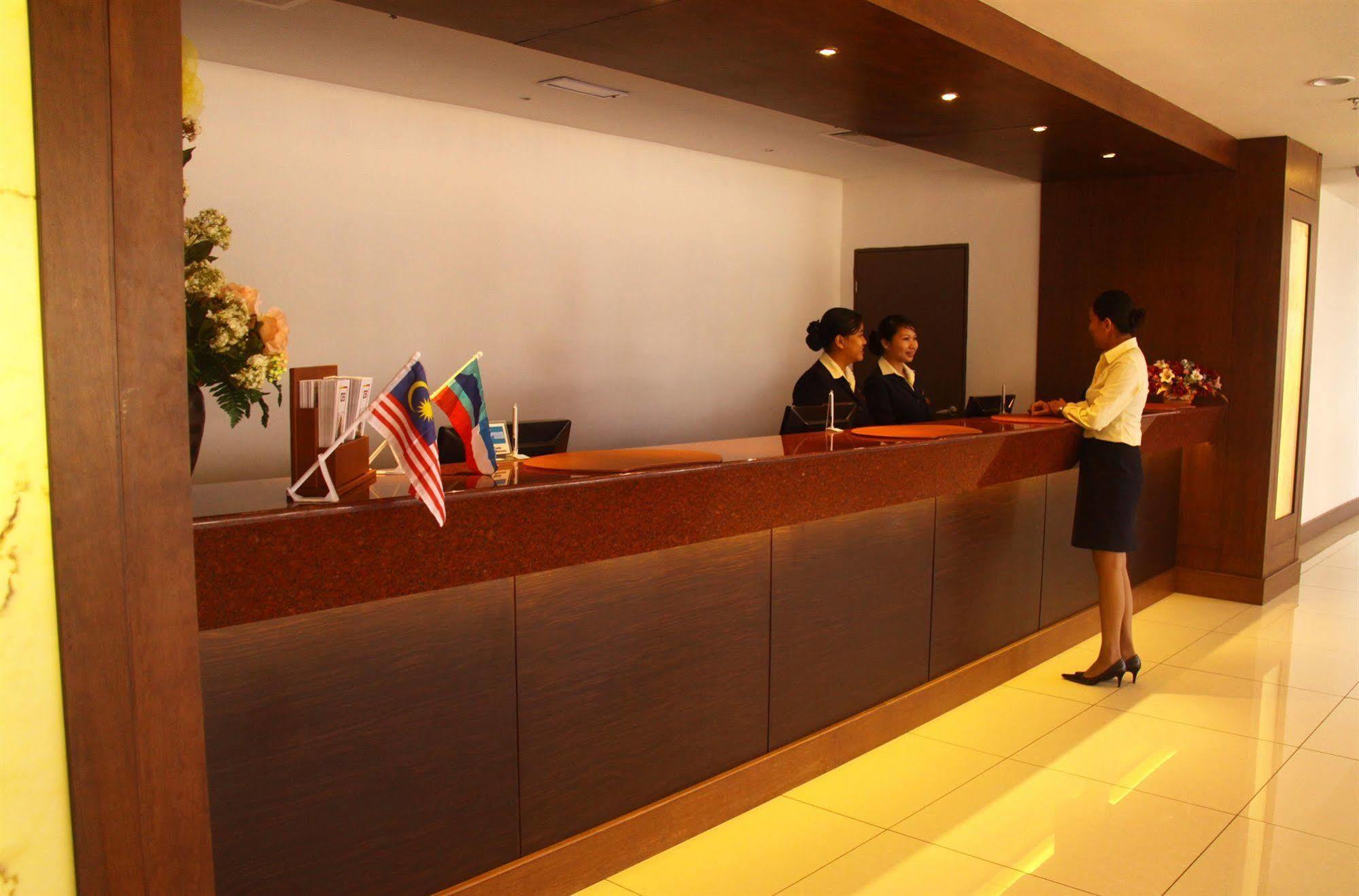 Gaya Centre Hotel Kota Kinabalu Zewnętrze zdjęcie