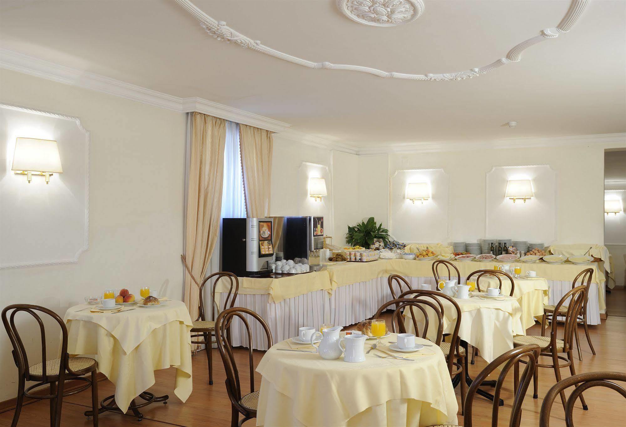 Hotel Torino Rzym Restauracja zdjęcie