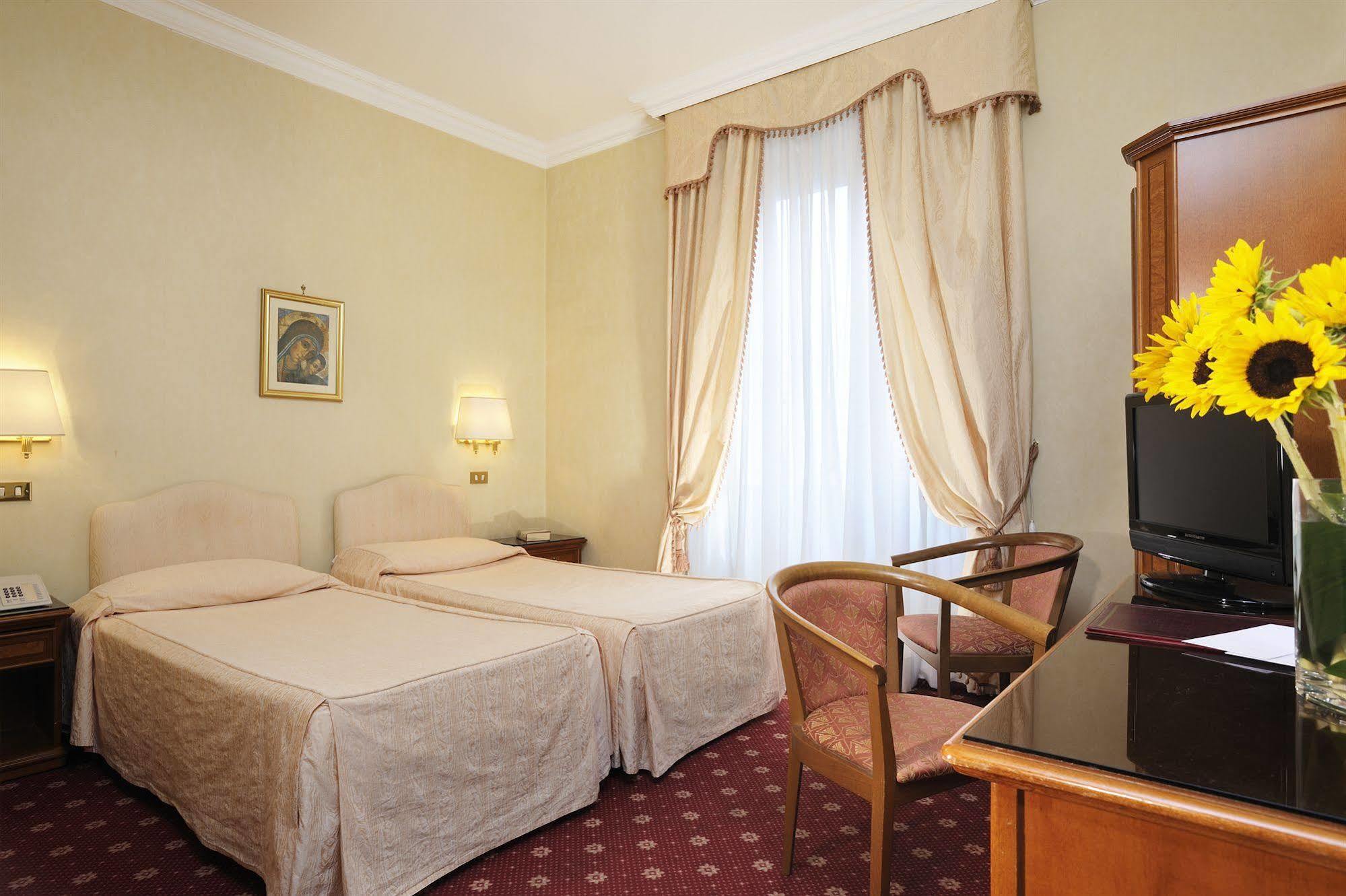 Hotel Torino Rzym Pokój zdjęcie
