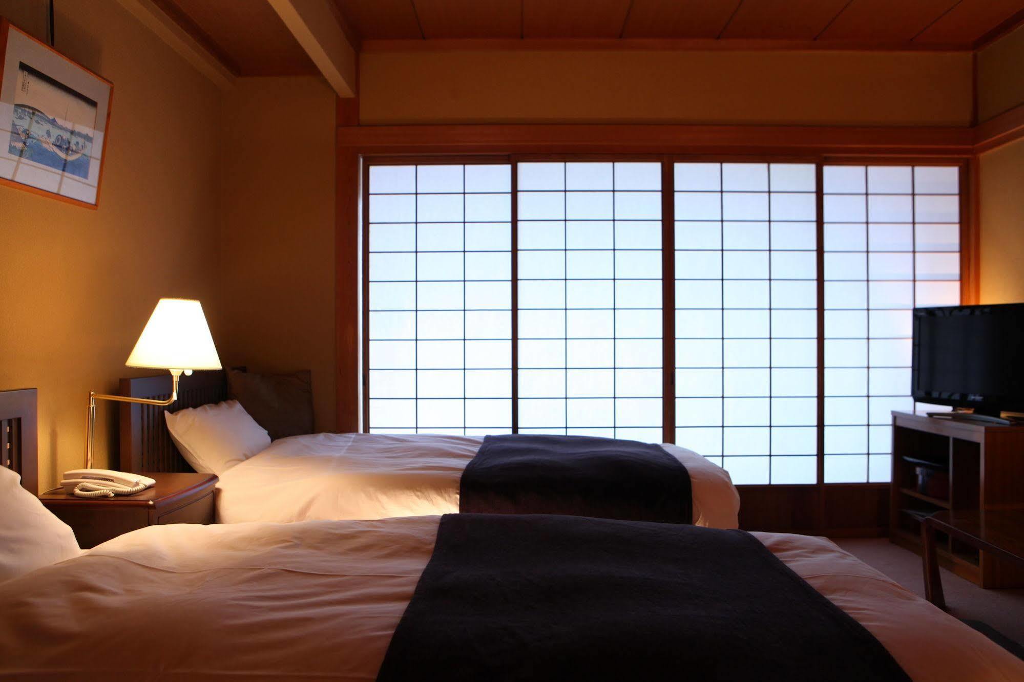 Hotel Yorozuya Annex Yurakuan Yamanouchi  Zewnętrze zdjęcie