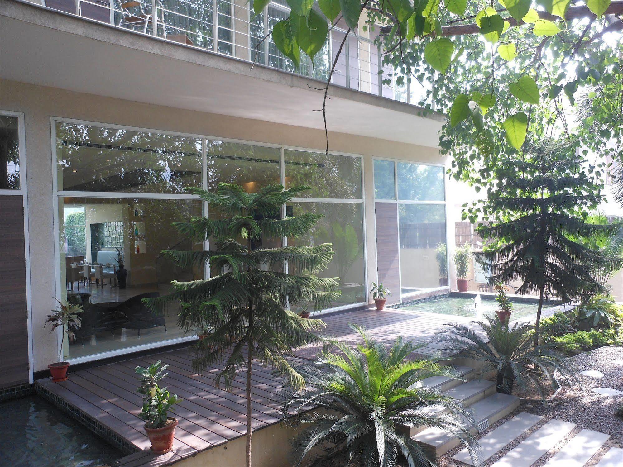 Rnb Select The Clover, Gurgaon Zewnętrze zdjęcie