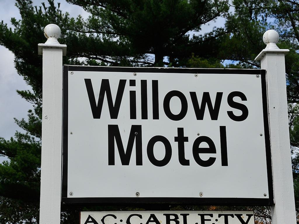 Willows Motel Williamstown Zewnętrze zdjęcie