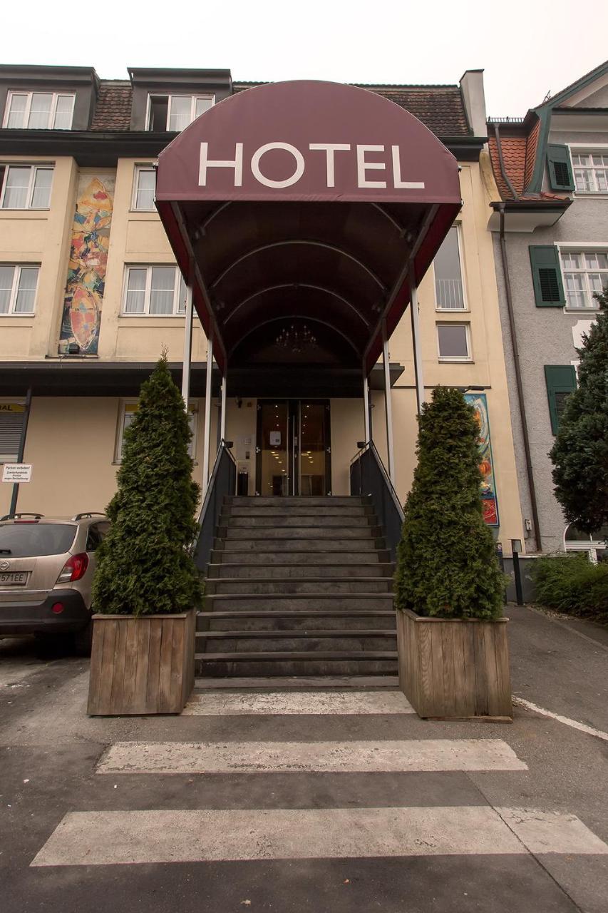 Central Hotel Lowen Feldkirch Zewnętrze zdjęcie