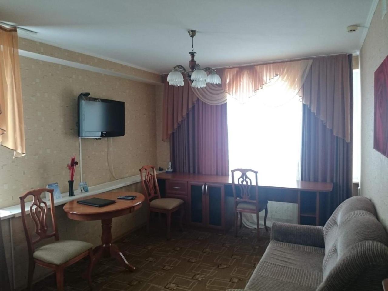 Volna Hotel Saratów Zewnętrze zdjęcie