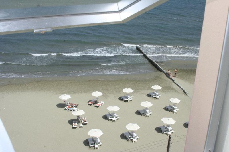 Mackenzie Beach Hotel Larnaca Udogodnienia zdjęcie
