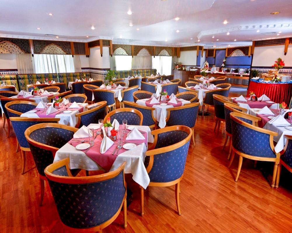 Landmark Hotel Dubaj Restauracja zdjęcie