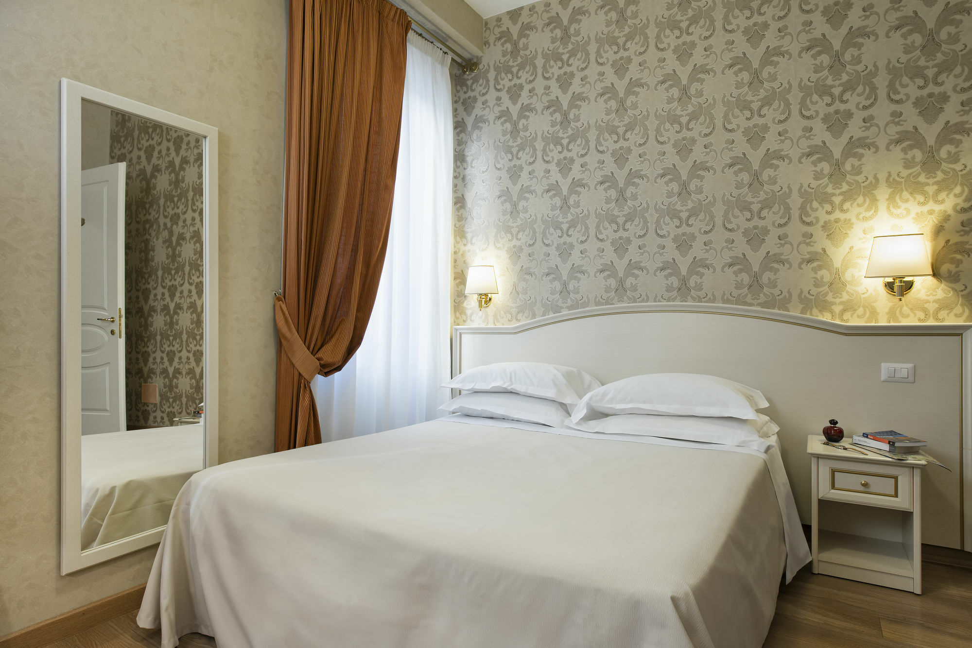 Hotel Domus Bocca Di Leone Rzym Zewnętrze zdjęcie