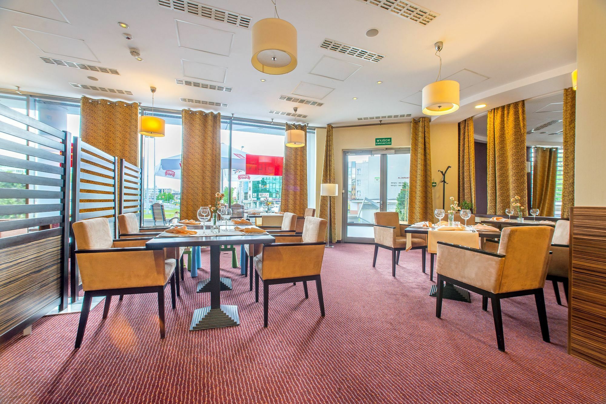 Qubus Hotel Kielce Zewnętrze zdjęcie