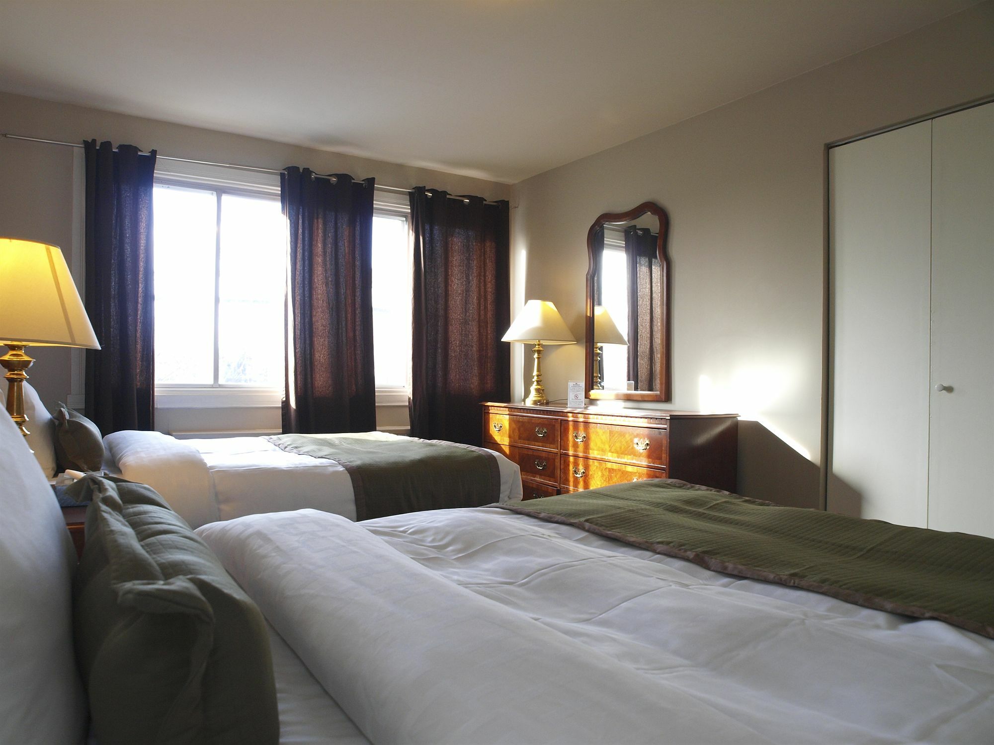 Beausejour Hotel Apartments/Hotel Dorval Zewnętrze zdjęcie
