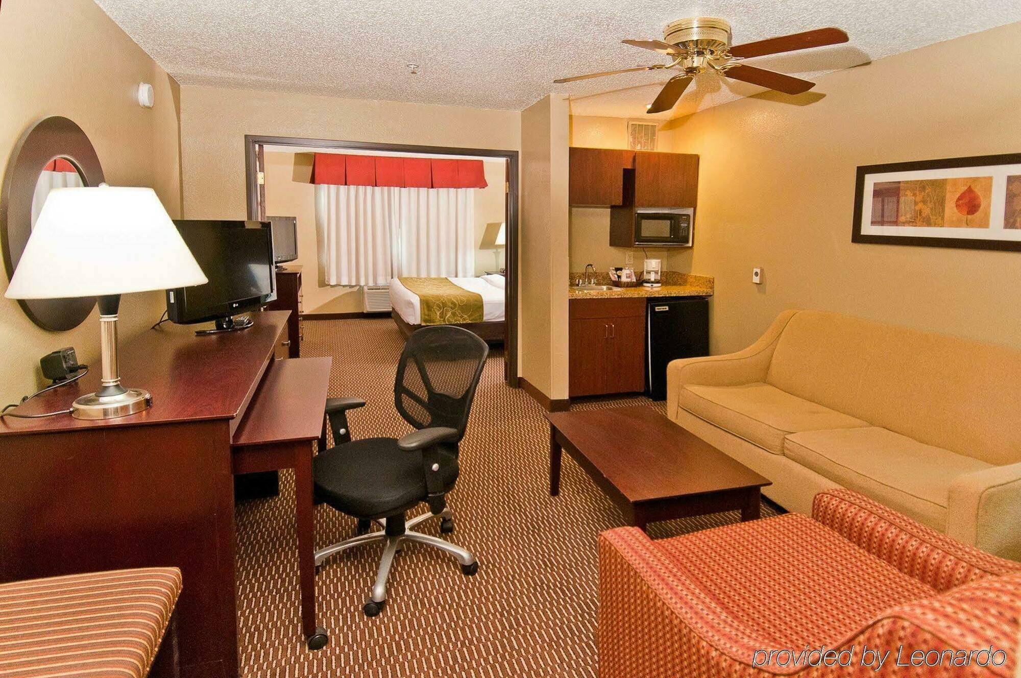 Quality Suites Addison-Dallas Zewnętrze zdjęcie