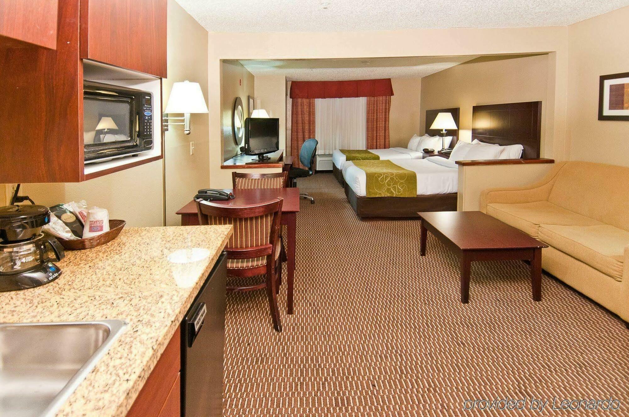 Quality Suites Addison-Dallas Zewnętrze zdjęcie