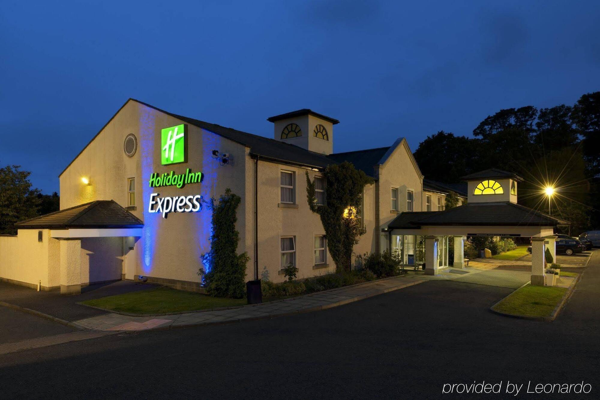 Holiday Inn Express Glenrothes, An Ihg Hotel Zewnętrze zdjęcie