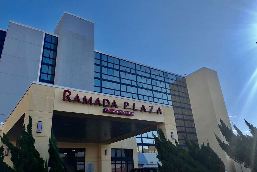 Ramada Plaza by Wyndham Virginia Beach Zewnętrze zdjęcie