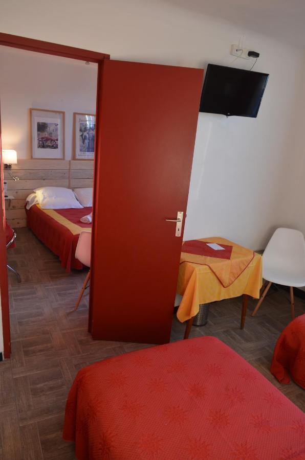 Hotel Restaurant Panoramique Cesar Bonnieux Zewnętrze zdjęcie