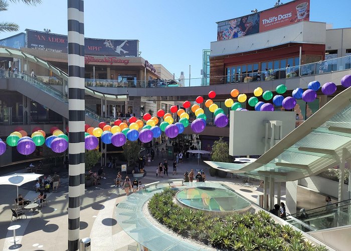 Third Street Promenade photo