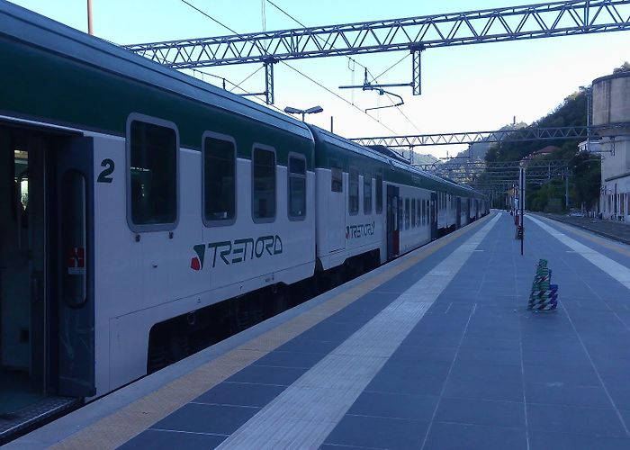 Como San Giovanni Train Station photo