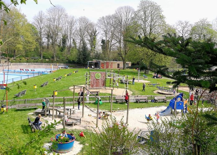 Speeltuin Fort Willem Komen jullie ook zwemmen en spelen met de kinderen bij speeltuin ... photo