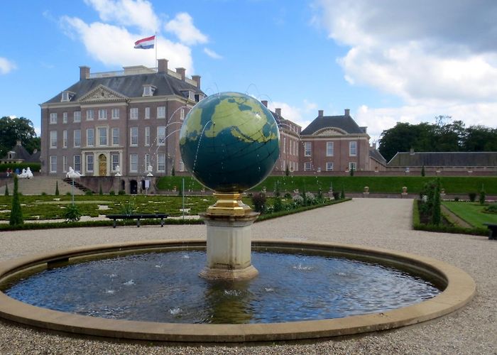 Palace 'T Loo National Museum Het Loo Palace Tours - Book Now | Expedia photo