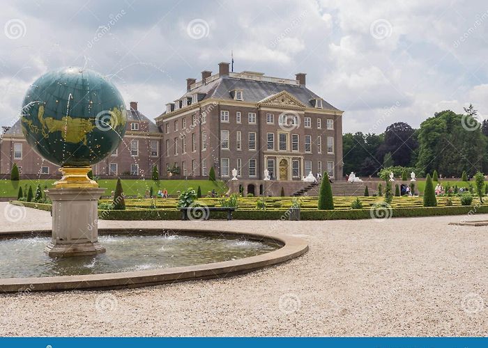 Palace 'T Loo National Museum 7,599 Dutch Palace Stock Photos - Free & Royalty-Free Stock Photos ... photo