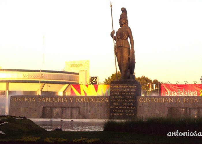 Glorieta de la Minerva La Minerva de Guadalajara en Guadalajara: 8 opiniones y 5 fotos photo