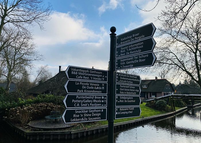 Museum De Oude Aarde Private Day Trip to Giethoorn with 2 Hours Self-Boating Incl ... photo