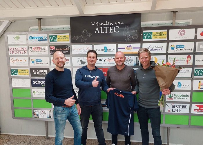 Tennisvereniging ALTEC Makelaar Eggink Maalderink verlengt contract als hoofdsponsor van ... photo