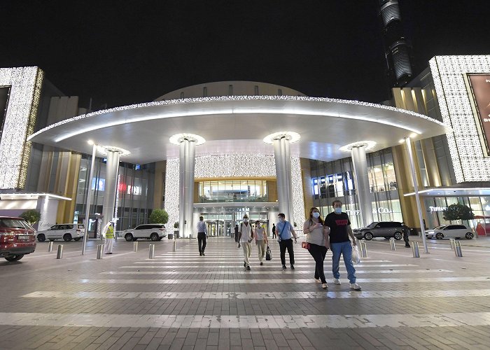 Dubai Mall Keeping shoppers safe at one of the world's busiest malls | CNN photo