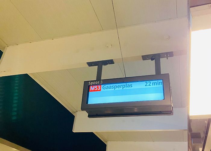 Van der Madeweg Wtf is wrong with the metro ? : r/Amsterdam photo