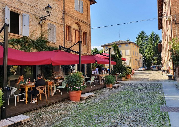 Castelvetro di Modena photo