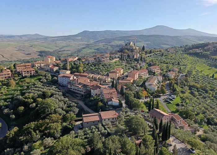 Castiglione d'Orcia photo