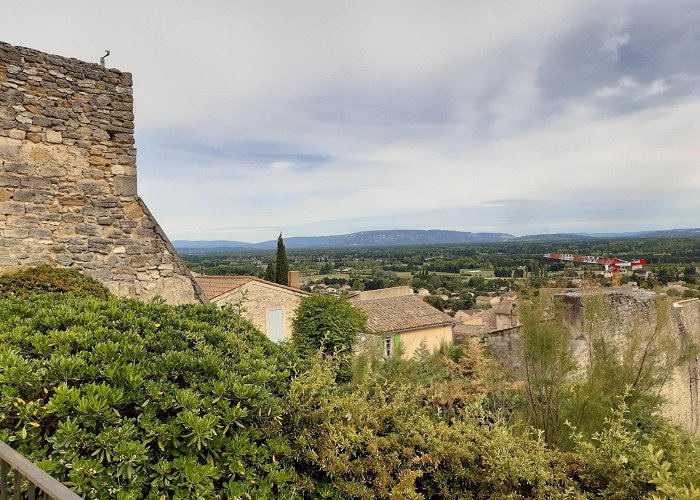 Chateauneuf-de-Gadagne photo