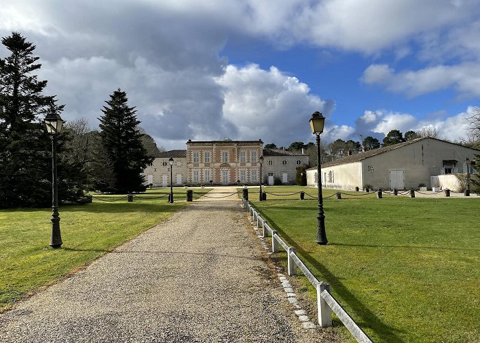 Saint-Aubin-de-Medoc photo