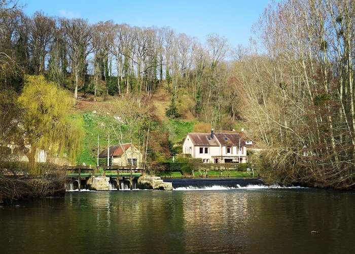 Montigny-le-Gannelon photo