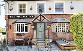 The Village Inn Swindon Exterior photo