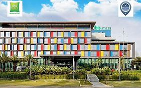 Hotel Ibis Styles Batam Nagoja Exterior photo