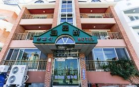 Naksan Clover Condotel Yangyang Exterior photo