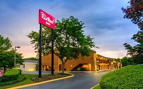 Red Roof Inn Edgewood Exterior photo