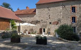 Le Moulin Des Valignards - Chambres D'Hotes Ebreuil Exterior photo