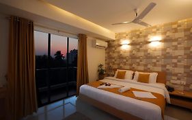 Grand Plaza Hotel Mangaluru Exterior photo