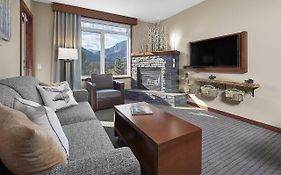 Willa Mountain View Escape With Open Hot Tub, Views!! Canmore Exterior photo